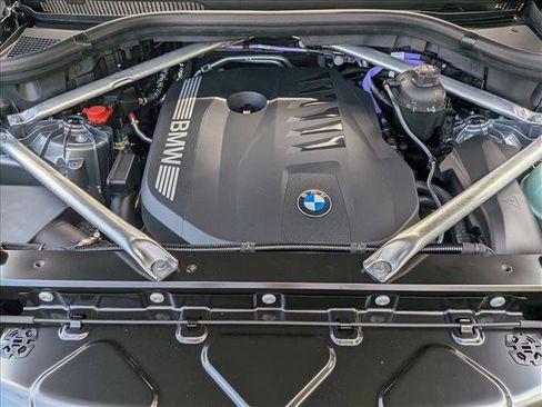 New 2026 BMW X5 xDrive40i w/ M Sport Package AWD/4WD image 18