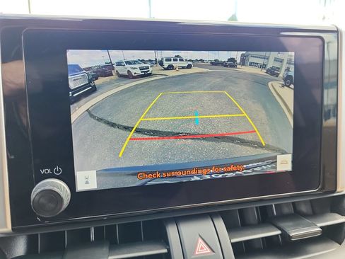 Used 2024 Toyota RAV4 LE AWD/4WD image 30