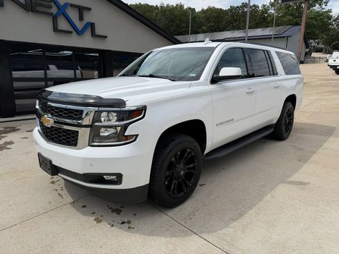 Used 2019 Chevrolet Suburban LT AWD/4WD image 5