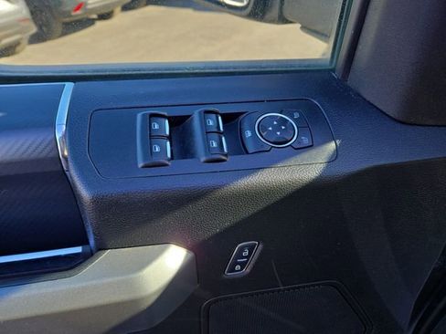 Used 2018 Ford F150 XLT w/ Equipment Group 302A Luxury AWD/4WD image 16