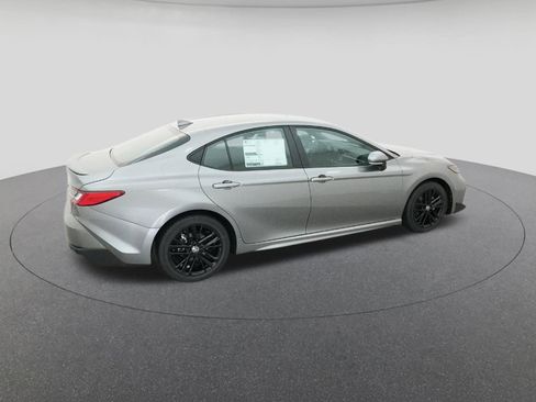 New 2026 Toyota Camry SE image 10