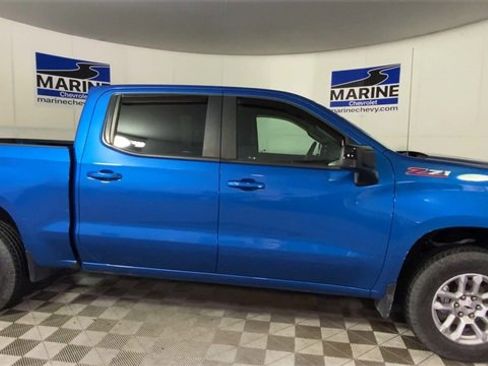 Used 2022 Chevrolet Silverado 1500 RST w/ Z71 Off-Road Package image 3