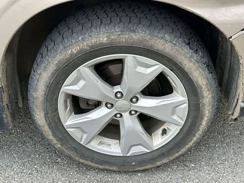 Used 2016 Subaru Forester 2.5i Premium w/ All-Weather Package image 20