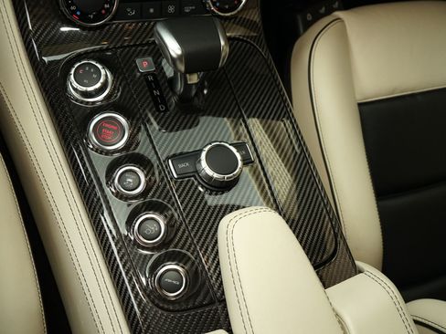 Used 2011 Mercedes-Benz SLS AMG Coupe image 20