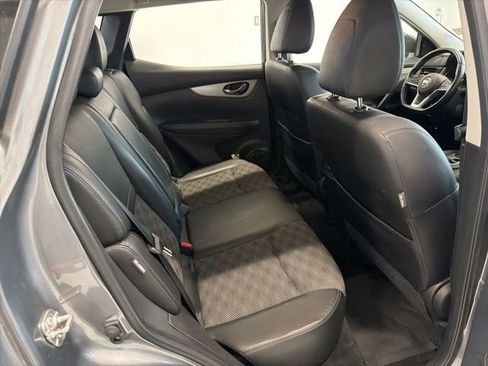 Used 2020 Nissan Rogue Sport SV w/ Technology Package AWD/4WD image 37