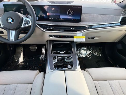New 2027 BMW X7 xDrive40i w/ Executive Package AWD/4WD image 18