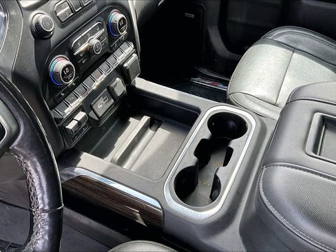 Used 2020 Chevrolet Silverado 1500 LT Trail Boss image 17