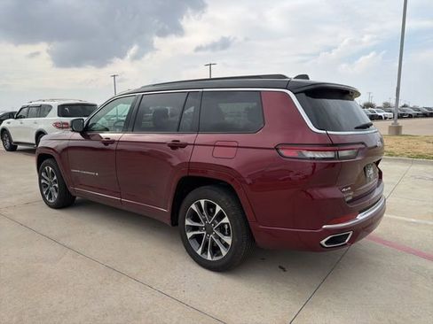Used 2024 Jeep Grand Cherokee L Overland w/ Advanced Protech Group III image 16