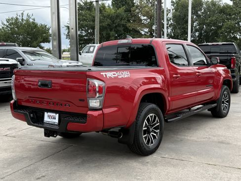 Used 2021 Toyota Tacoma TRD Sport w/ Technology Package AWD/4WD image 5