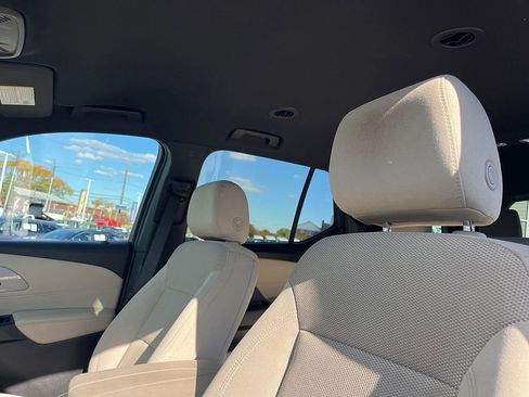 Used 2023 Chevrolet Traverse LS w/ Safety Package image 26