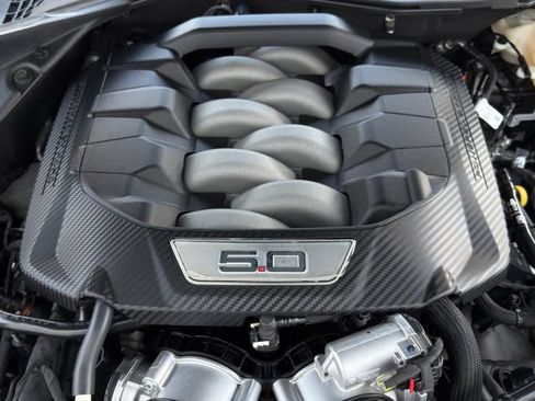 Used 2024 Ford Mustang GT Premium RWD image 31