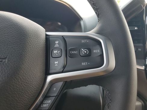 Certified 2025 RAM 2500 Big Horn AWD/4WD image 28