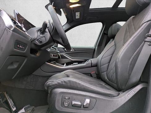 New 2026 BMW X5 xDrive40i w/ M Sport Package image 4