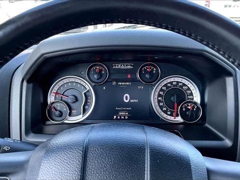 Used 2019 RAM 1500 Big Horn AWD/4WD image 18