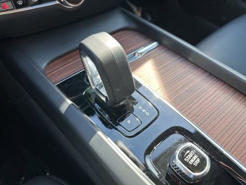 Certified 2025 Volvo V60 B5 Cross Country Plus image 20