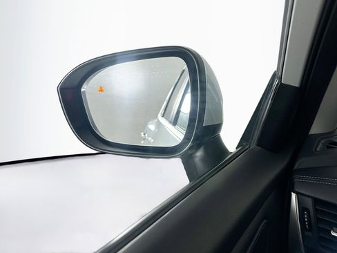 Used 2025 Nissan Rogue SV image 16