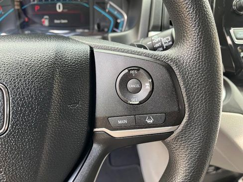 Used 2019 Honda Odyssey EX image 16