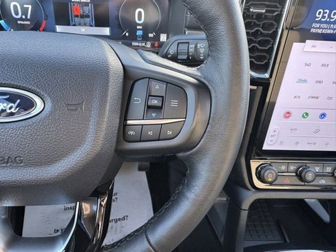 Used 2024 Ford Ranger Lariat w/ FX4 Off-Road Package image 25