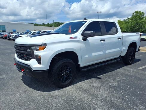 Used 2024 Chevrolet Silverado 1500 Custom Trail Boss image 3