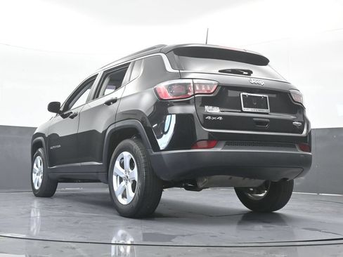 Used 2018 Jeep Compass Latitude w/ Popular Equipment Group AWD/4WD image 60