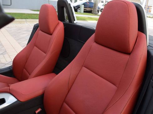 Used 2011 BMW Z4 sDrive35i RWD image 54