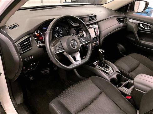 Used 2018 Nissan Rogue SV AWD/4WD image 12