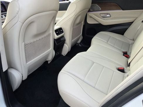 Used 2024 Mercedes-Benz GLE 450 4MATIC image 11