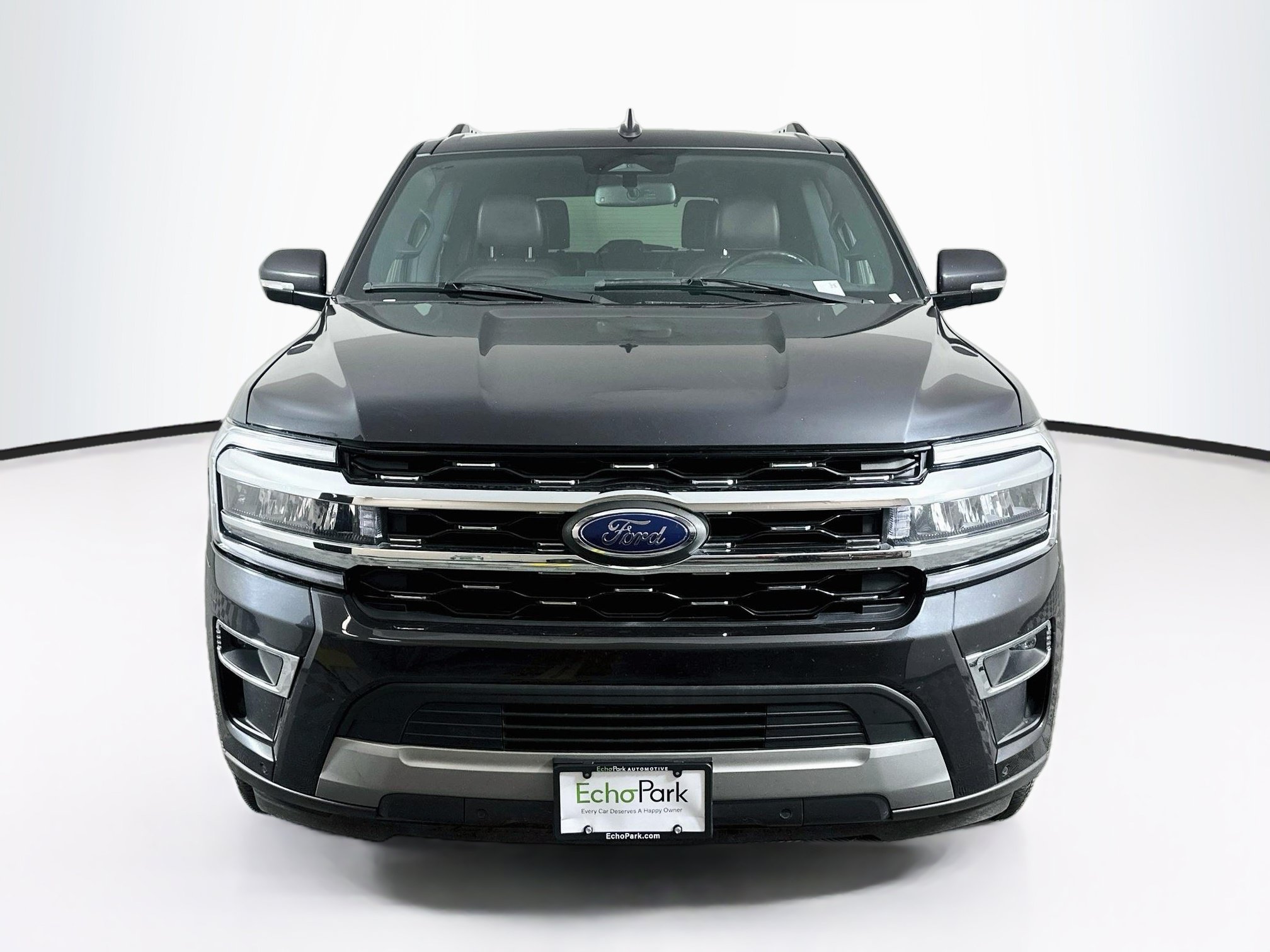 Used 2024 Ford Expedition Limited RWD image 2
