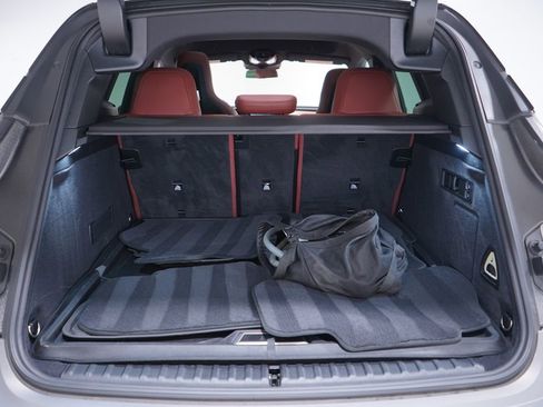 Used 2023 BMW iX xDrive50 w/ Sport Package image 21