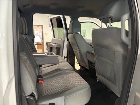 Used 2012 Ford F250 XLT w/ Snow Plow Prep Pkg image 17