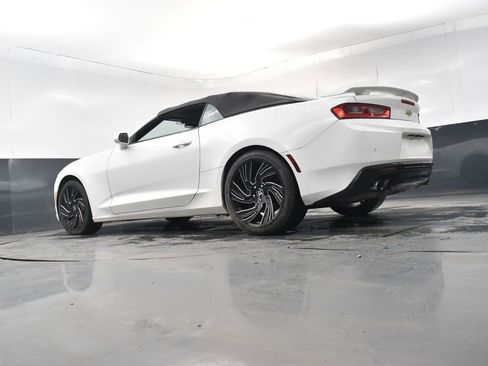 Used 2017 Chevrolet Camaro SS image 21