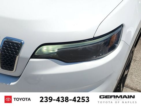 Used 2019 Jeep Cherokee Limited w/ Trailer Tow Group AWD/4WD image 17