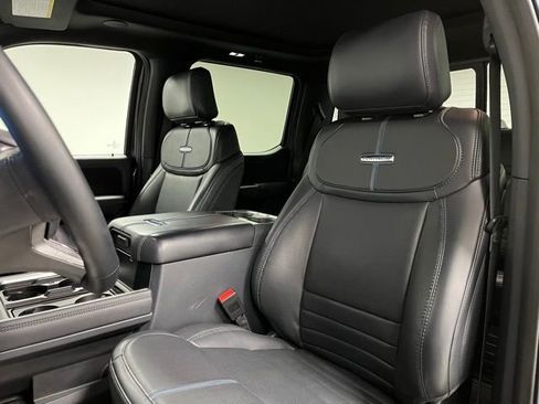 Used 2025 Ford F350 Platinum w/ Tremor Off-Road Package AWD/4WD image 19