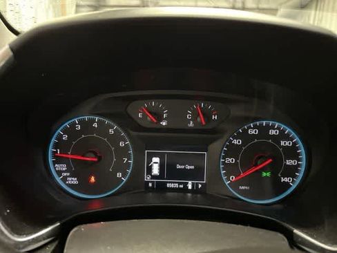 Used 2020 Chevrolet Equinox LS w/ LS Convenience Package FWD image 9