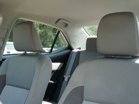 Used 2019 Toyota Corolla LE FWD image 10