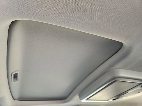 New 2026 Honda Odyssey Elite image 18
