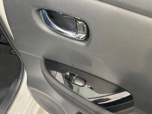 Used 2022 Nissan Leaf SV Plus image 25