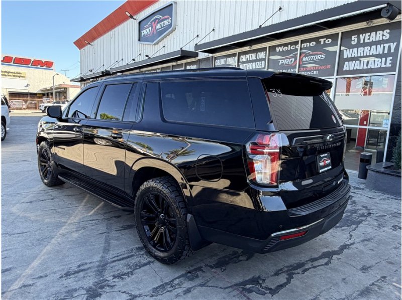 Used 2022 Chevrolet Suburban RST w/ Max Trailering Package AWD/4WD image 13