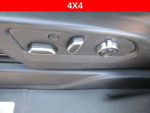 Certified 2023 GMC Yukon Denali Ultimate AWD/4WD image 33