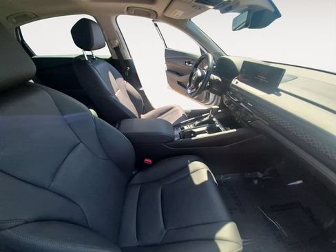 Used 2024 Honda Accord Touring image 14