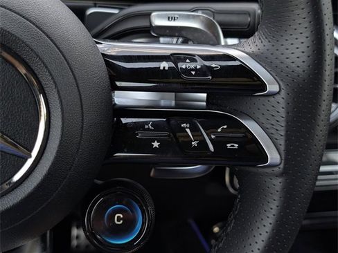 Certified 2025 Mercedes-Benz GLB 35 AMG 4MATIC image 18