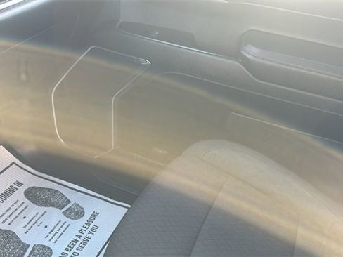 Used 2023 GMC Sierra 1500 Elevation image 26