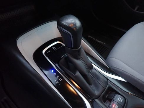 Used 2020 Toyota Corolla SE image 25