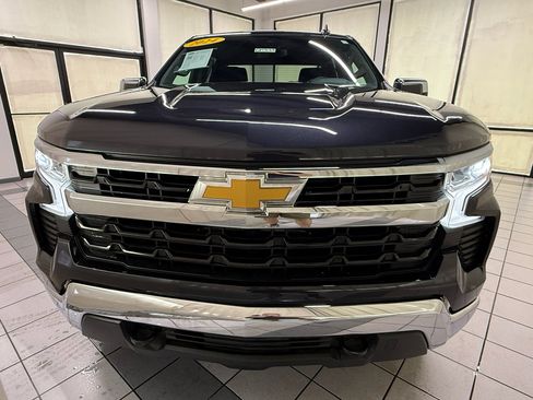Certified 2024 Chevrolet Silverado 1500 LT AWD/4WD image 11