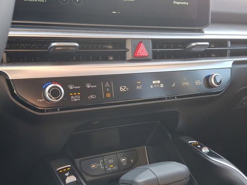 New 2026 Kia Sorento S image 12