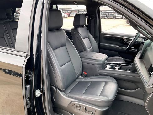 Certified 2025 Chevrolet Tahoe Z71 image 9