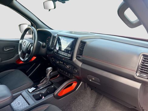 Used 2022 Nissan Frontier PRO-4X AWD/4WD image 28