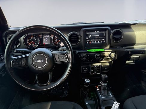 Used 2022 Jeep Wrangler Unlimited Sport image 14