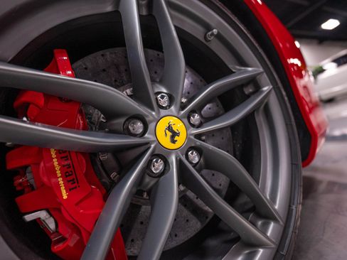 Used 2018 Ferrari 488 GTB RWD image 25