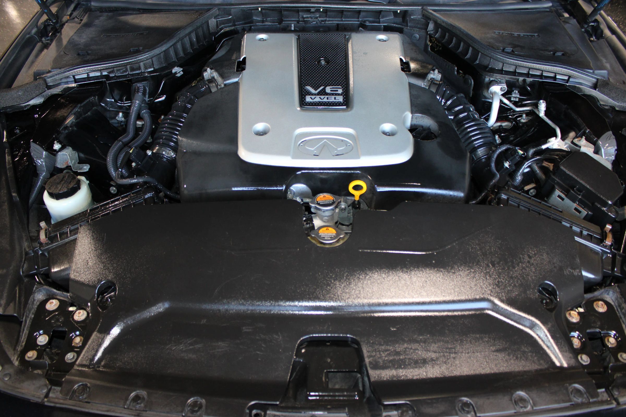 Used 2014 INFINITI Q50 Premium w/ Navigation Package AWD/4WD image 38